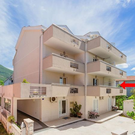 Rosic Apartments Tivat Buitenkant foto