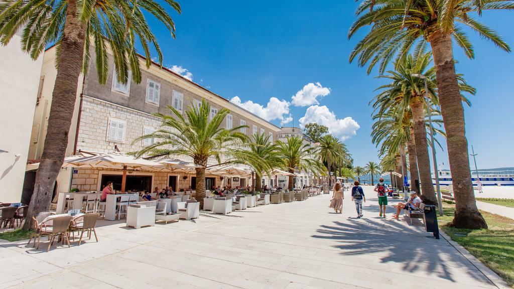 Rosic Apartments Tivat Buitenkant foto
