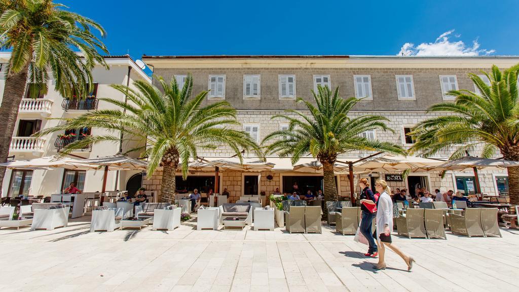 Rosic Apartments Tivat Buitenkant foto