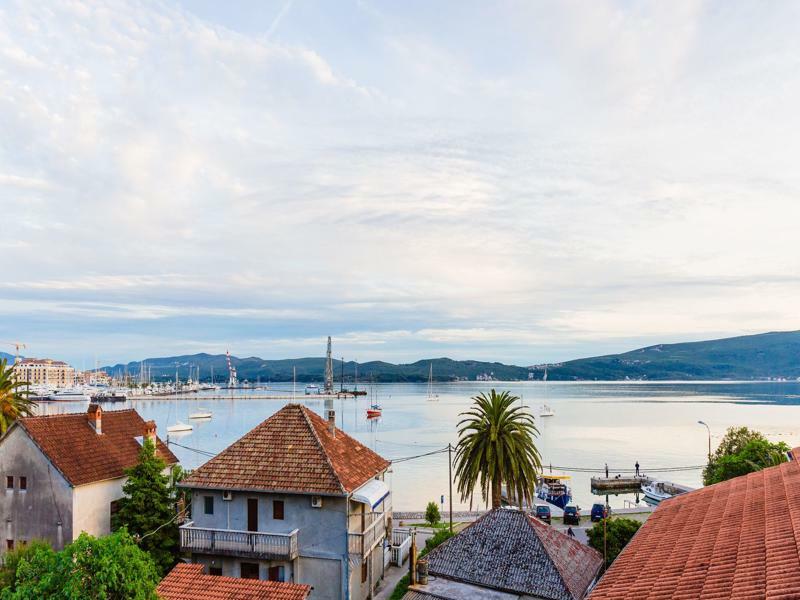 Rosic Apartments Tivat Buitenkant foto