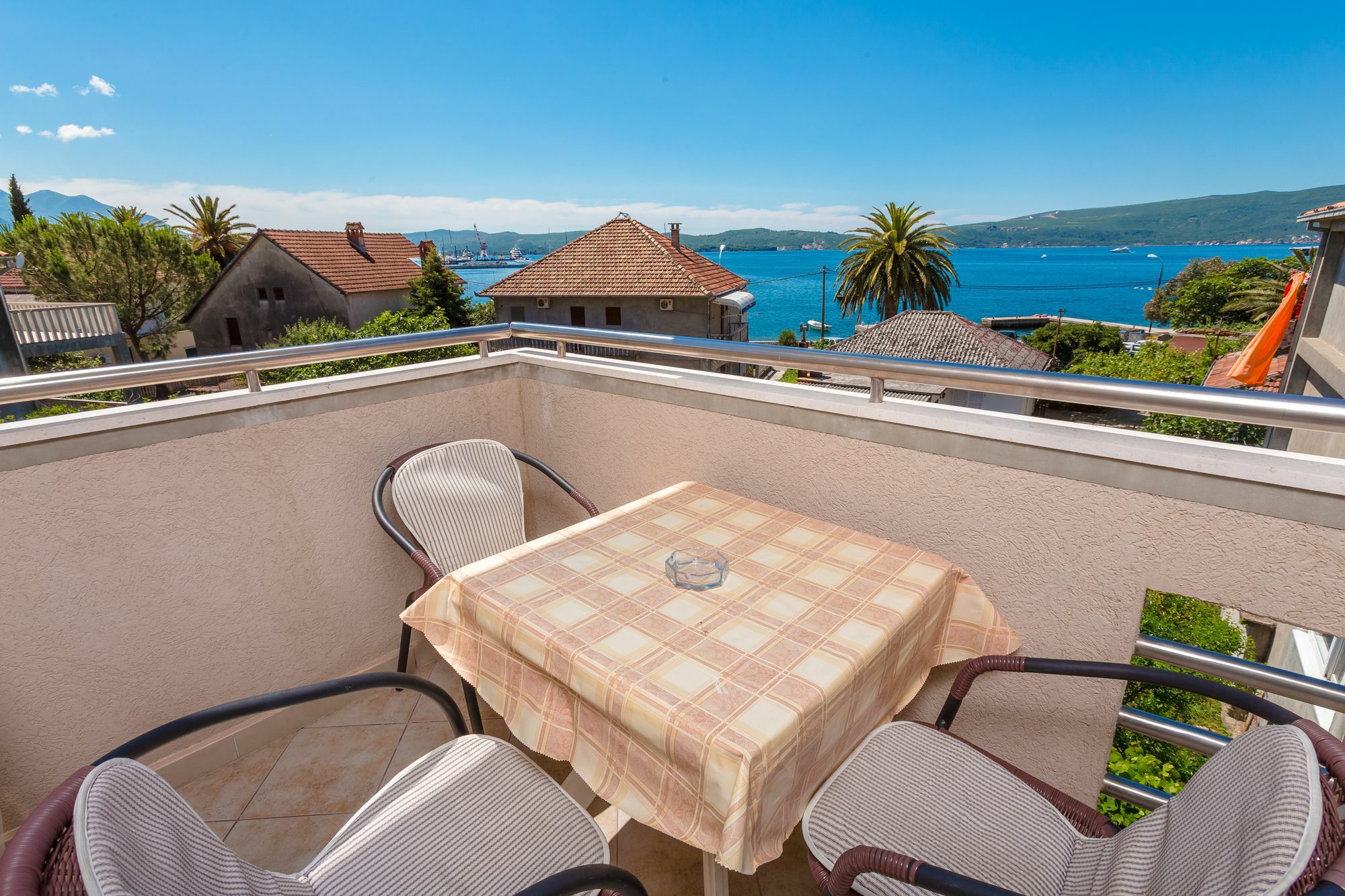 Rosic Apartments Tivat Buitenkant foto