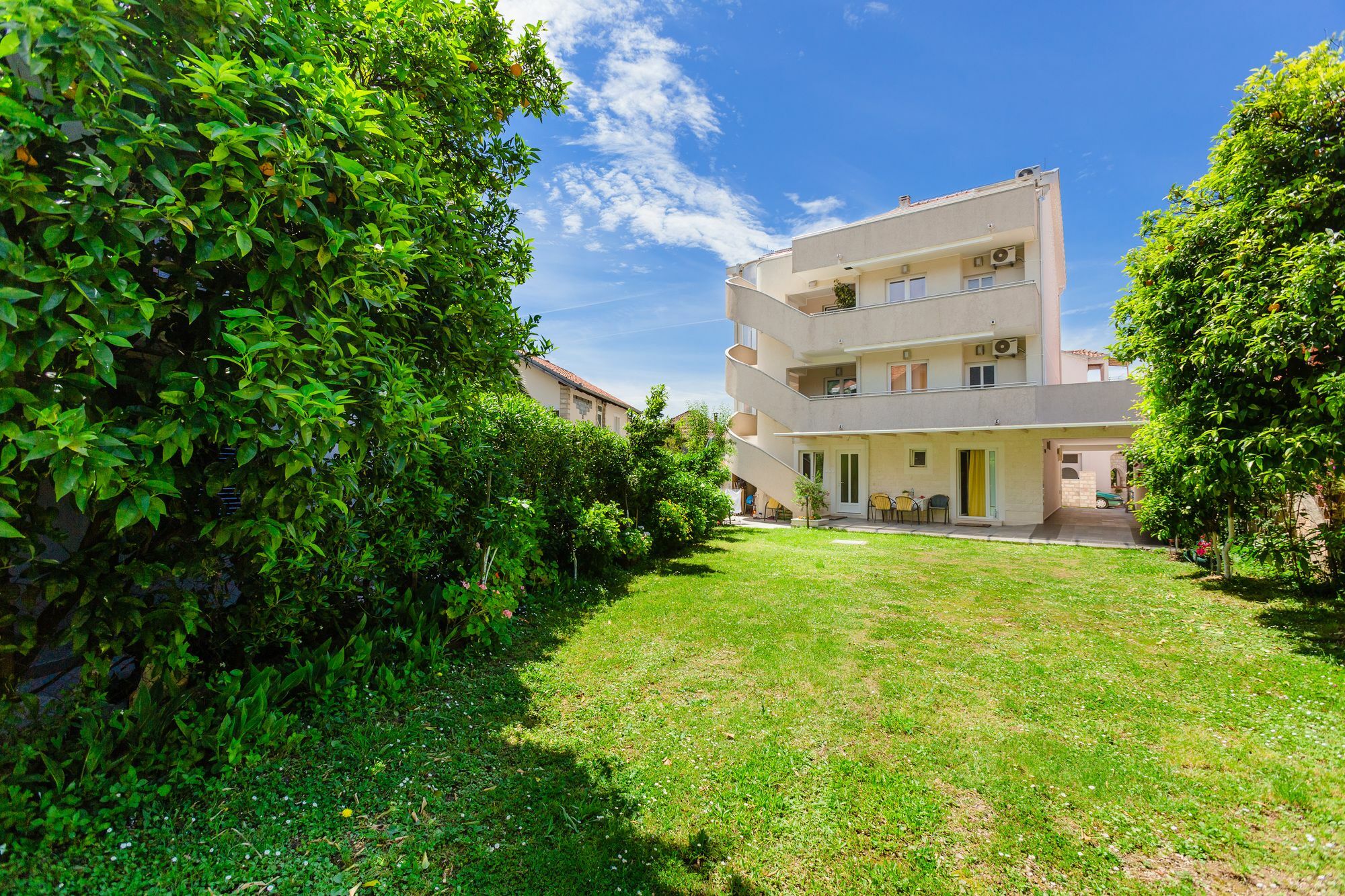 Rosic Apartments Tivat Buitenkant foto
